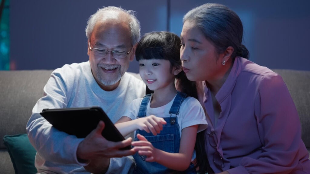 digital aging family